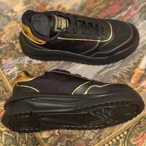Men's Black and Gold Fashion Sneaker - Stylish Everyday Comfort